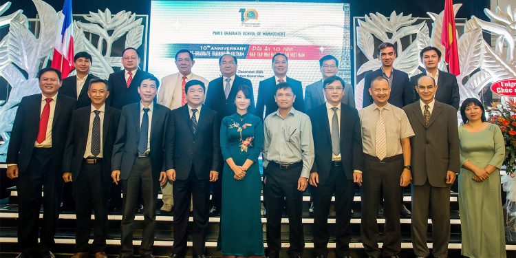 Đại học Quản trị Paris: Kỷ niệm 10 năm đào tạo Sau Đại học tại Việt Nam